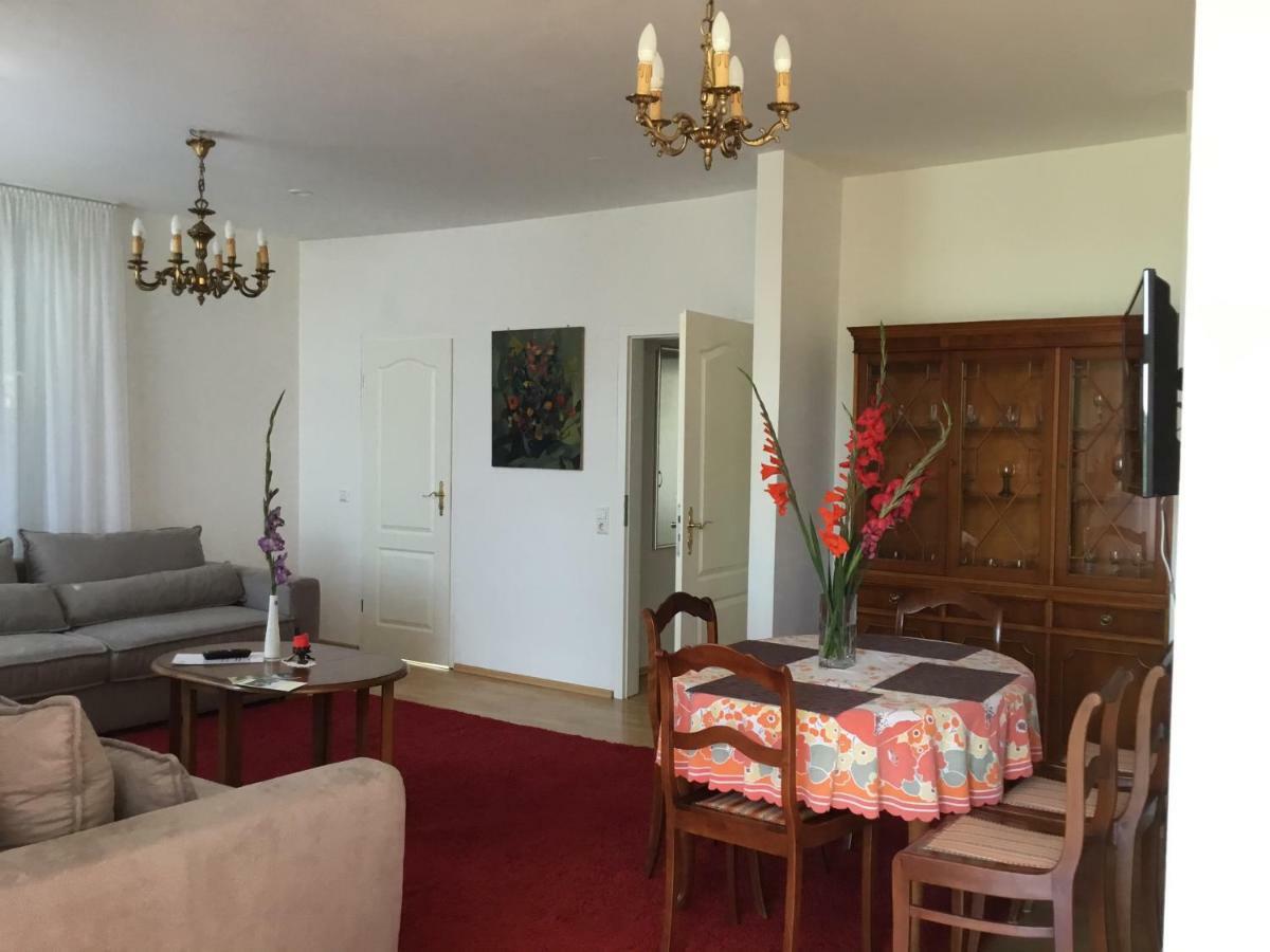 Ferienwohnung Villa Josephine บาเดนไวเลอร์ ภายนอก รูปภาพ